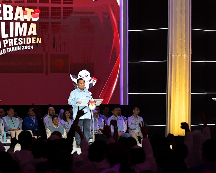 Indonesia Elections 2024: High stakes as presidential candidates face off in last TV debate