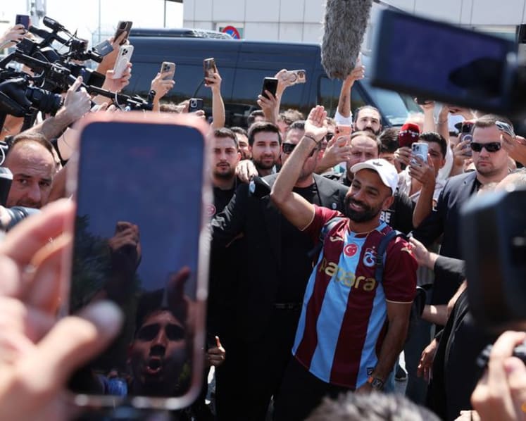 Salah arrives in Turkey ahead of expected move to Trabzonspor