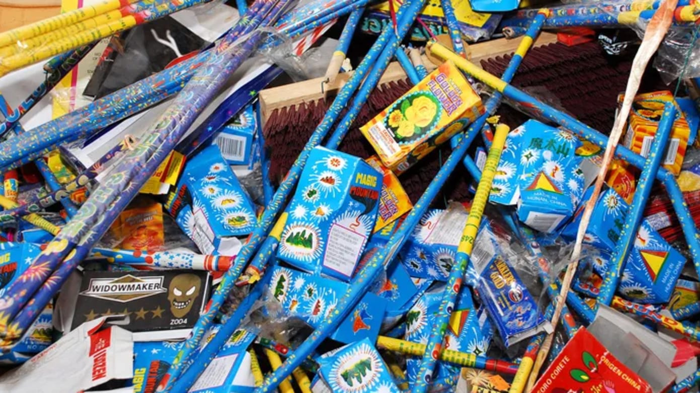 中国村民燃放烟火不当致烟火爆竹铺爆炸 酿8死2伤