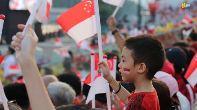 国庆庆典圆满落幕 2万6000名公众出席