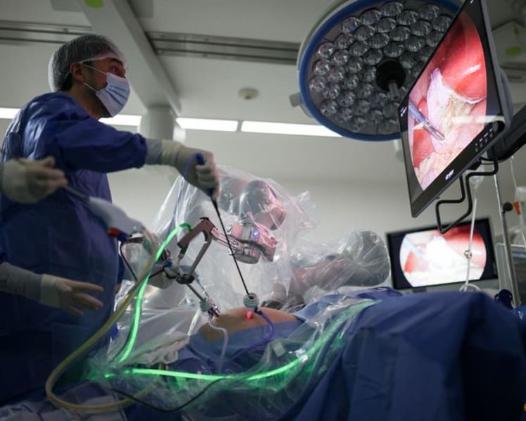 AI-guided cameras make solo surgery possible in step towards surgical automation