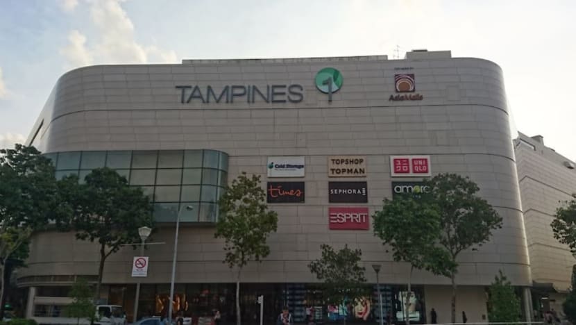 Grab siasat insiden libatkan pekerja penghantaran makanan di Tampines 1