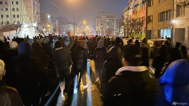 伊朗局势紧张 外交部：趁有航班尽早离开