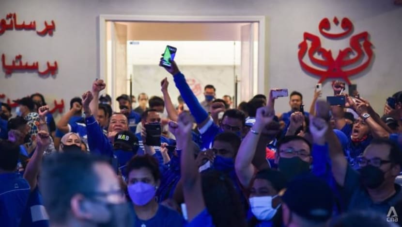 Barisan Nasional menang PRN Johor, peroleh majoriti mudah bentuk kerajaan negeri