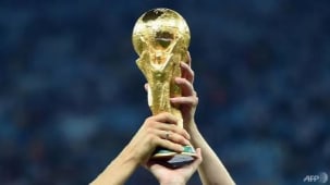 உலகக் கிண்ணக் காற்பந்து - மெக்சிகோவில் ஆடலாமா என்று கேட்கிறது ஈரான்