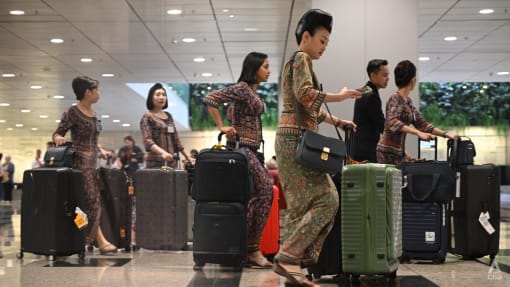 Singapore Airlines resumes flights to Heathrow as airport reopens