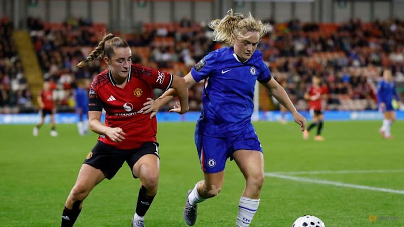 Sandberg scores stunner as Man United grab 1-1 WSL draw with Chelsea