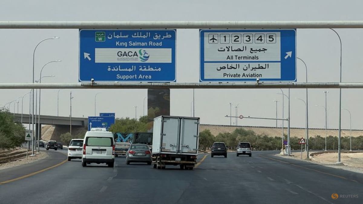 Saudi capital's airport to remain shut this week as airlines cancel services