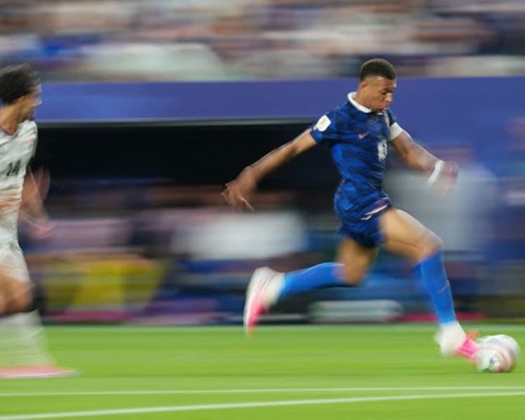 Stars sparkle early as Messi and Mbappe light up World Cup