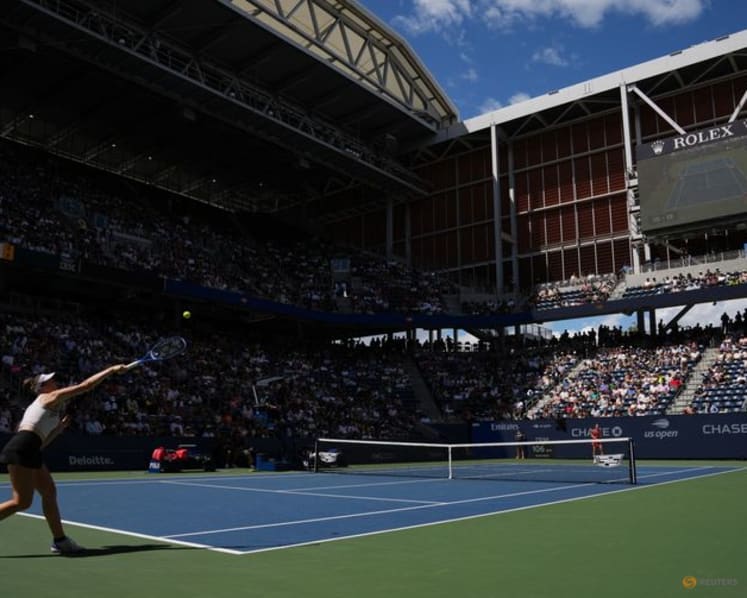 Noskova battles past Kostyuk to reach US Open quarters