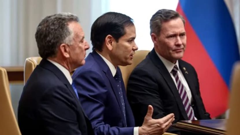 Risiko langkah baru Trump terkait Rusia; Zelenskiy tunda kunjungan ke Arab Saudi untuk bahas perang Ukraina