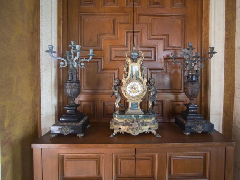 Versace’s former mansion up for auction