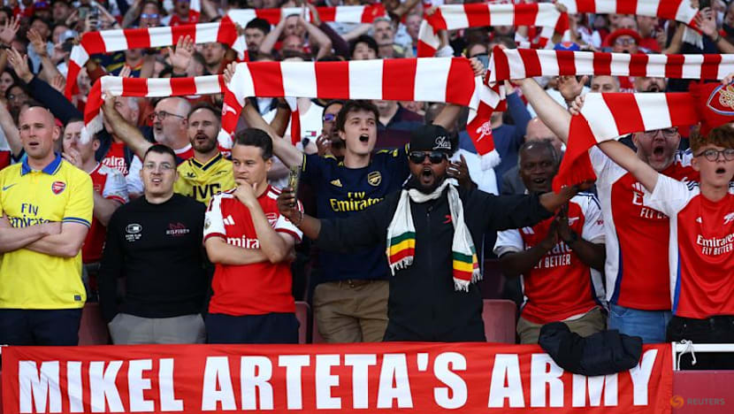 Arsenal's rivals seek to lay down markers after tough starts