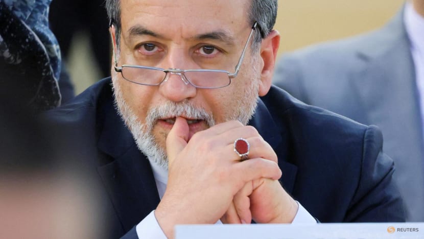 Iran foreign minister to meet key ally Putin Iran foreign minister to meet key ally Putin