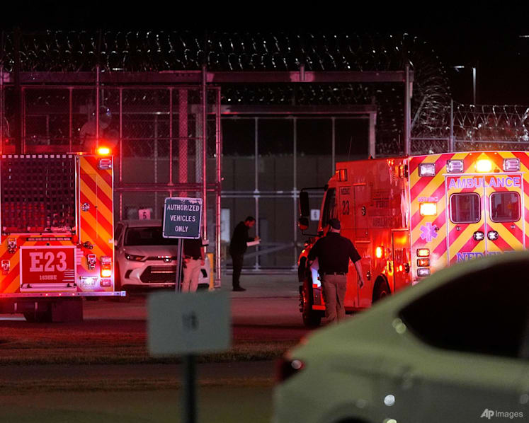 Tennessee woman in hospital after execution 'failed': Lawyers