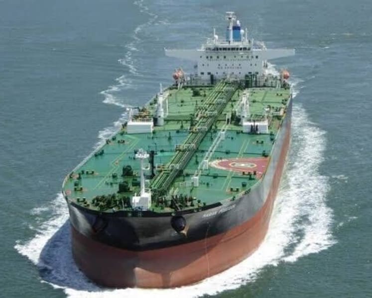US intercepts three Iranian oil tankers in Asian waters, sources say