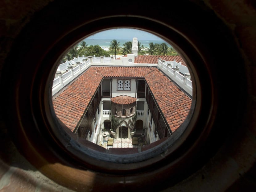 Versace’s former mansion up for auction