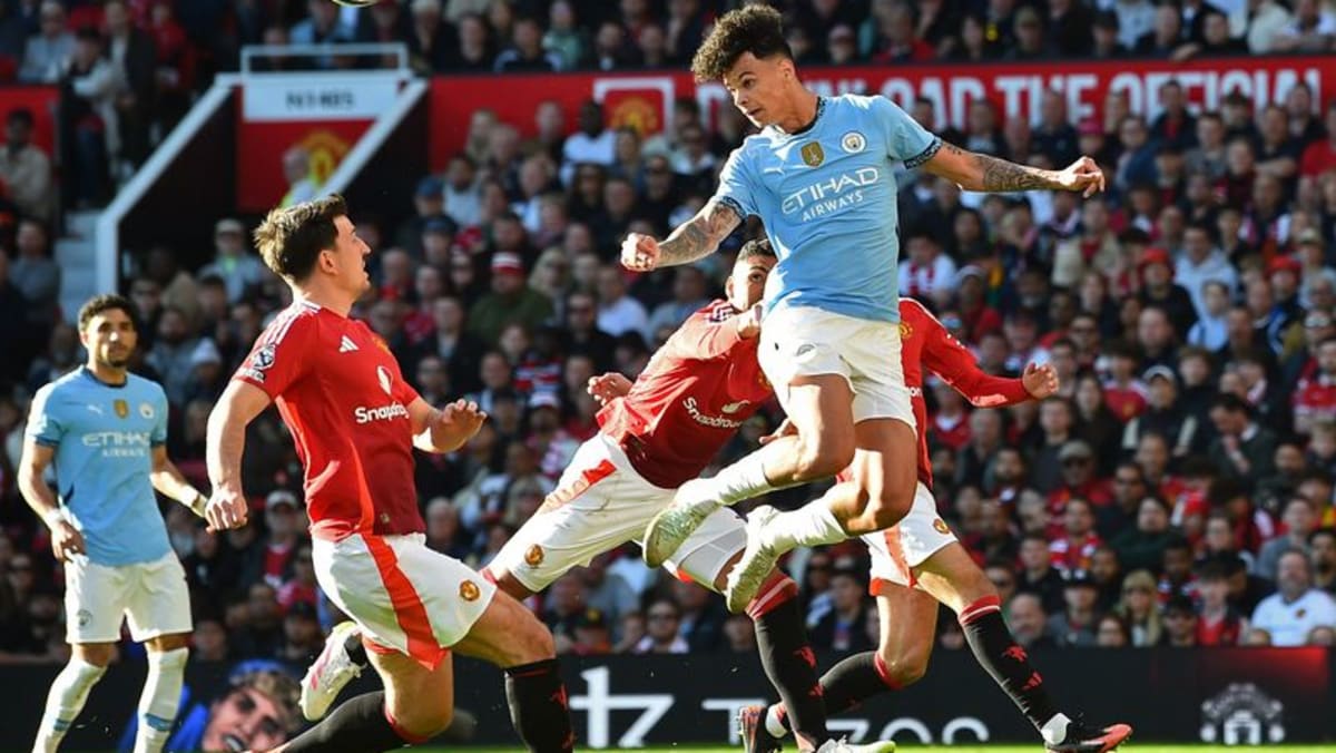 Players criticised for 'love-in' after tepid Manchester derby