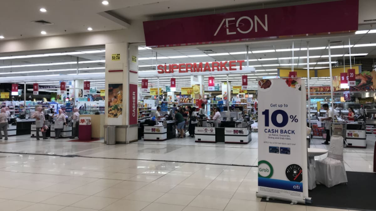 JB supermarket fully reopened after Crown Prince-sponsored shopping spree -  TODAY