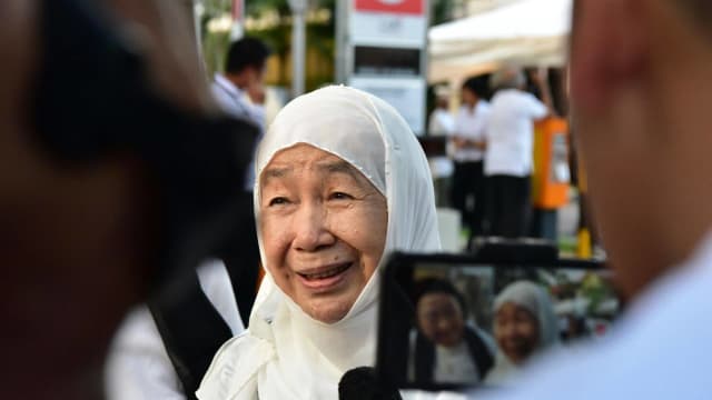 “我代表政府表达最深切谢意” 黄总理向艾莎儿子致唁函