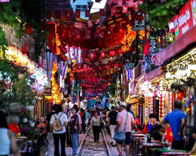 Vietnam maintains 2026 GDP target despite trade deficit, inflation pressure 
