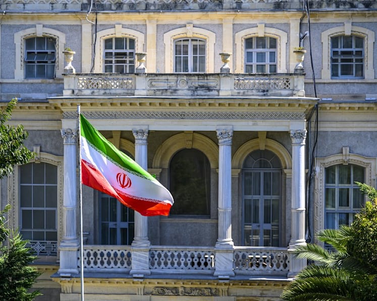 European powers tell UN they are ready to reimpose Iran sanctions