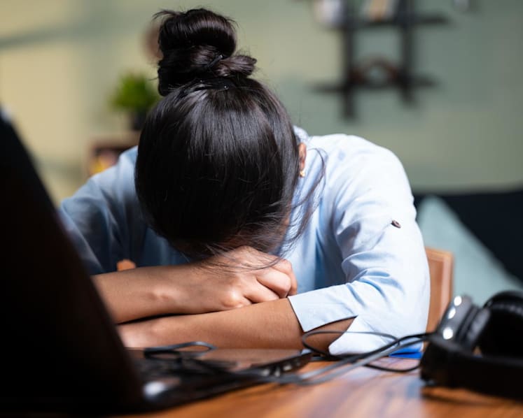 More S'porean workers dissatisfied with job, suffer poorer mental health than Filipino, Indonesian peers: Survey