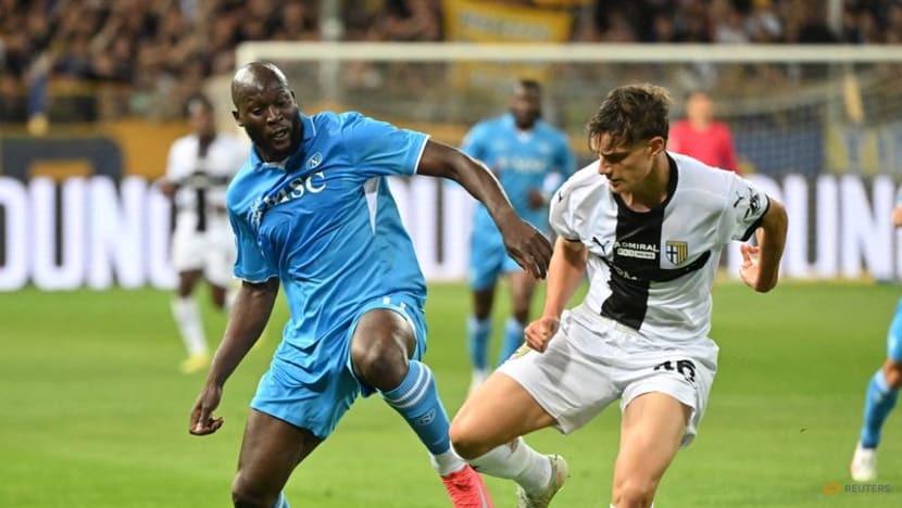 Liverpool bolster defence with Leoni deal before Premier League opener