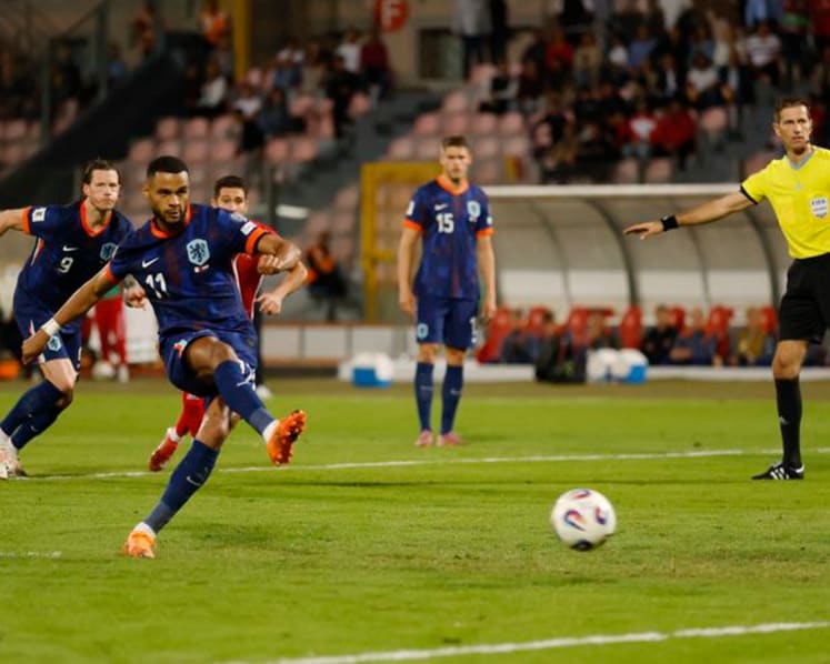 Dutch beat Malta 4-0 to open three-point lead in World Cup qualifying group