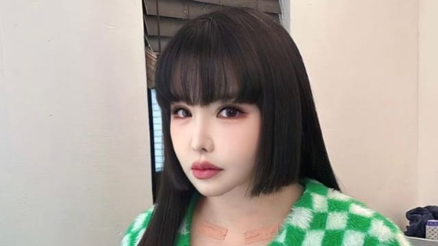 晒锁骨伤痕疑动刀　2NE1朴春健康再引关注