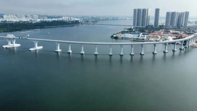 新柔地铁启用后往来更频密 王乙康冀马国民众到狮城消费