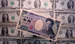 Yen stronger as traders wary of intervention
