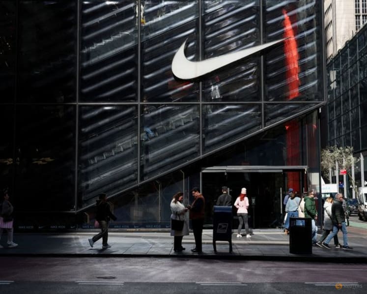 Nike plans more job cuts to boost sputtering turnaround, forecasts steep revenue drop
