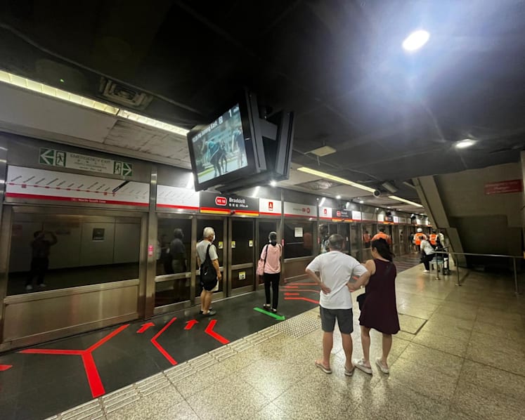 Platform door falls onto track at Braddell MRT station, causing delays on the North-South Line