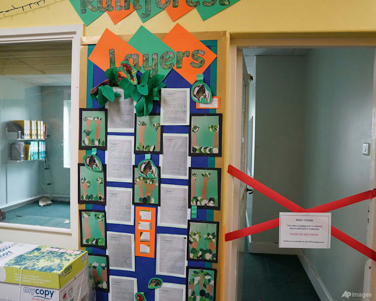Crisis over degrading building construction materials shuts schools and public buildings across Britain