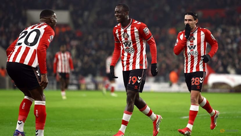 Diarra leads Sunderland's charge as they move up to eighth place