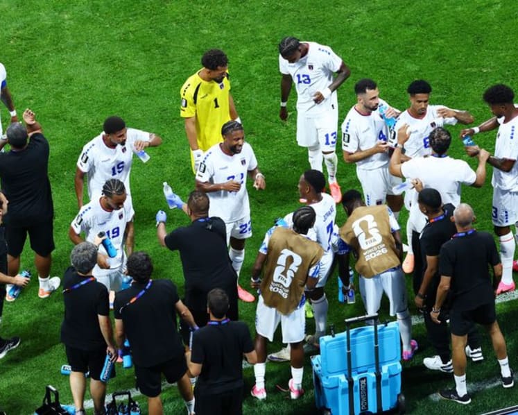Hydration breaks heat up World Cup debate with players, coaches split on new rule