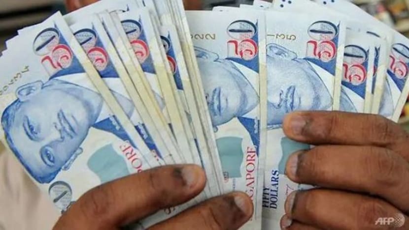Lelaki didenda kerana bawa masuk lebih S$100,000 tanpa isytihar ke S'pura