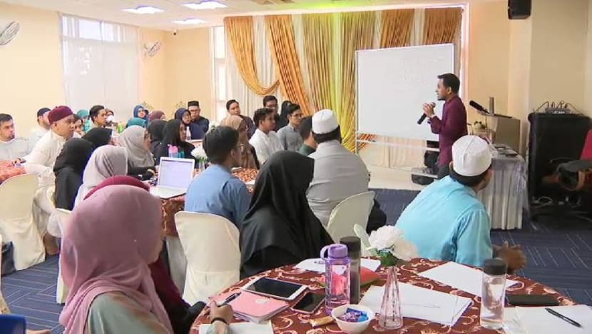 MUIS labur S$1.5 juta; bangunkan kemahiran asatizah menerusi CCF MUIS labur S$1.5 juta; bangunkan kemahiran asatizah menerusi CCF