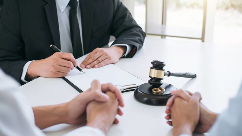 Commentary: Why shouldn’t stay-home dads who sacrificed career prospects get alimony? Commentary: Why shouldn’t stay-home dads who sacrificed career prospects get alimony?