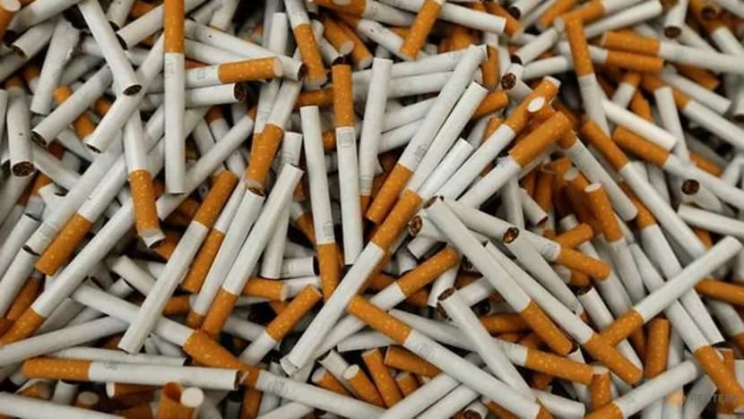 Lesen 10 peruncit digantung kerana jual rokok kepada pelanggan bawah umur Lesen 10 peruncit digantung kerana jual rokok kepada pelanggan bawah umur