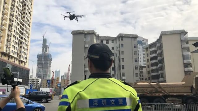 深圳升级空中执法 65台无人机抓拍违规车辆