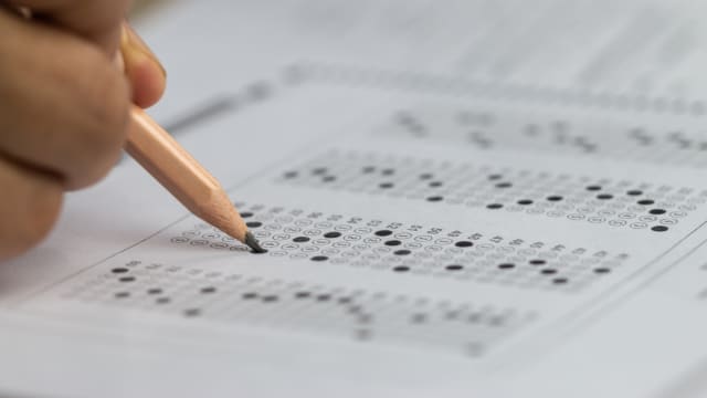 教育部将从2024年起逐步取消初院和励仁高中年中考试