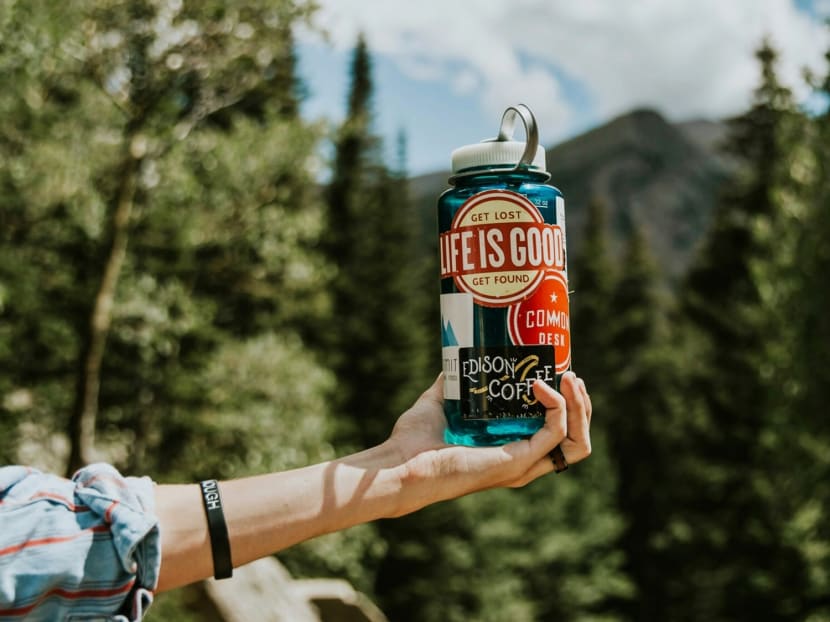 Water bottles: From Owala to Oasis, these 11 essential bottles will help you stay hydrated in the office and gym