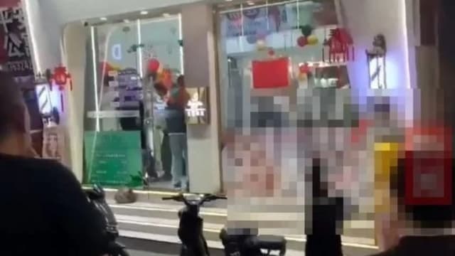 因发型起争执 广州发型师捅伤顾客