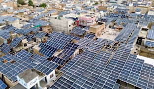 A Life Without Oil - Pakistan's Solar Revolution