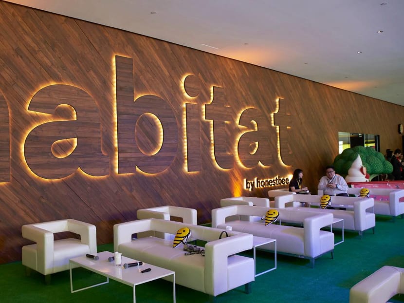 How To Shop & Eat Without Talking To Humans At Honestbee’s High-Tech Grocery & Dining Concept Habitat