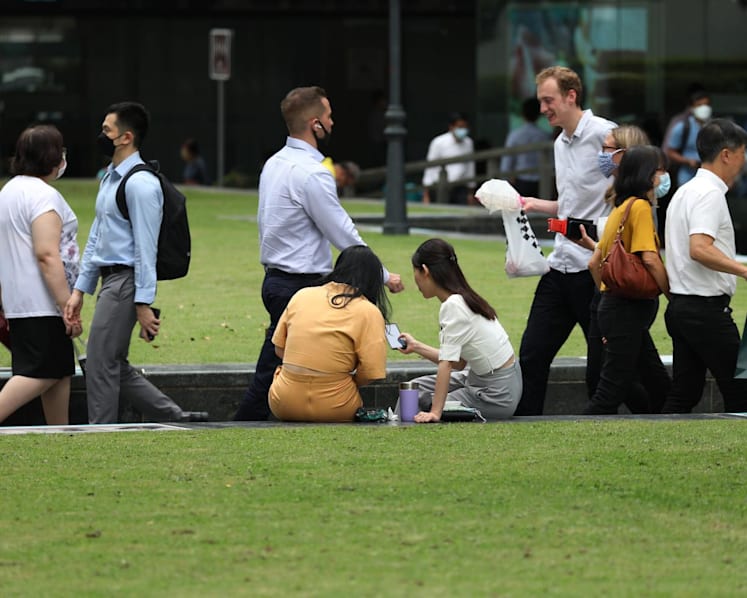 Firms must provide verification proof of education qualifications for foreigners on Employment Passes from September: MOM