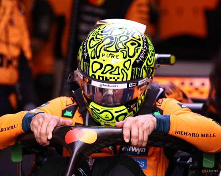 Norris nine points clear after Piastri crashes in Sao Paulo sprint