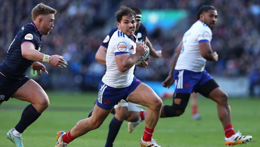 France hand debut to Matiu in reshuffled side to face England